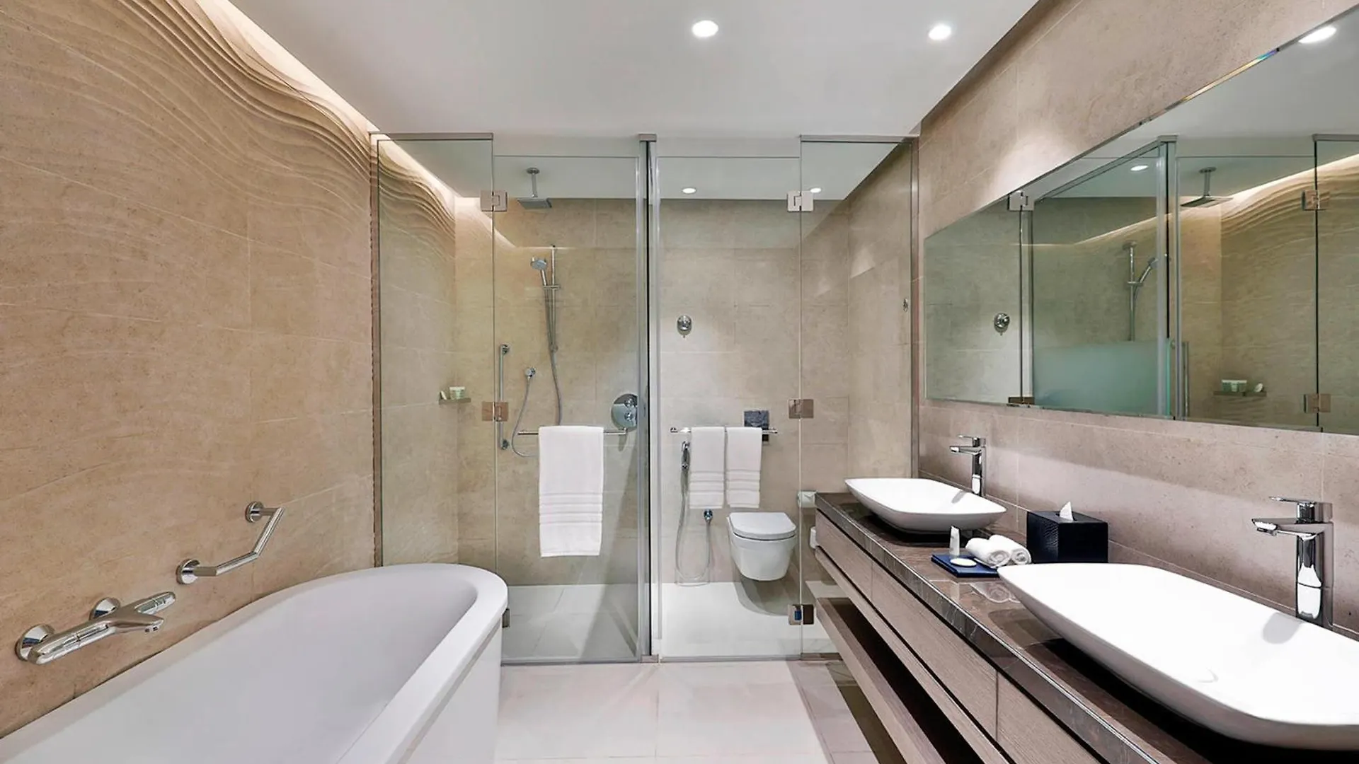Courtyard By Marriott Dubai, Al Barsha Hotell