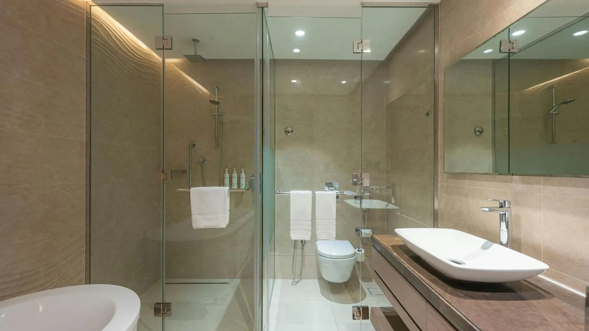 Courtyard By Marriott Dubai, Al Barsha Hotell 4*, Dubai Förenade Arabemiraten